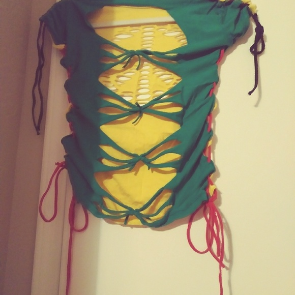 👕 - Picture 2 of 2